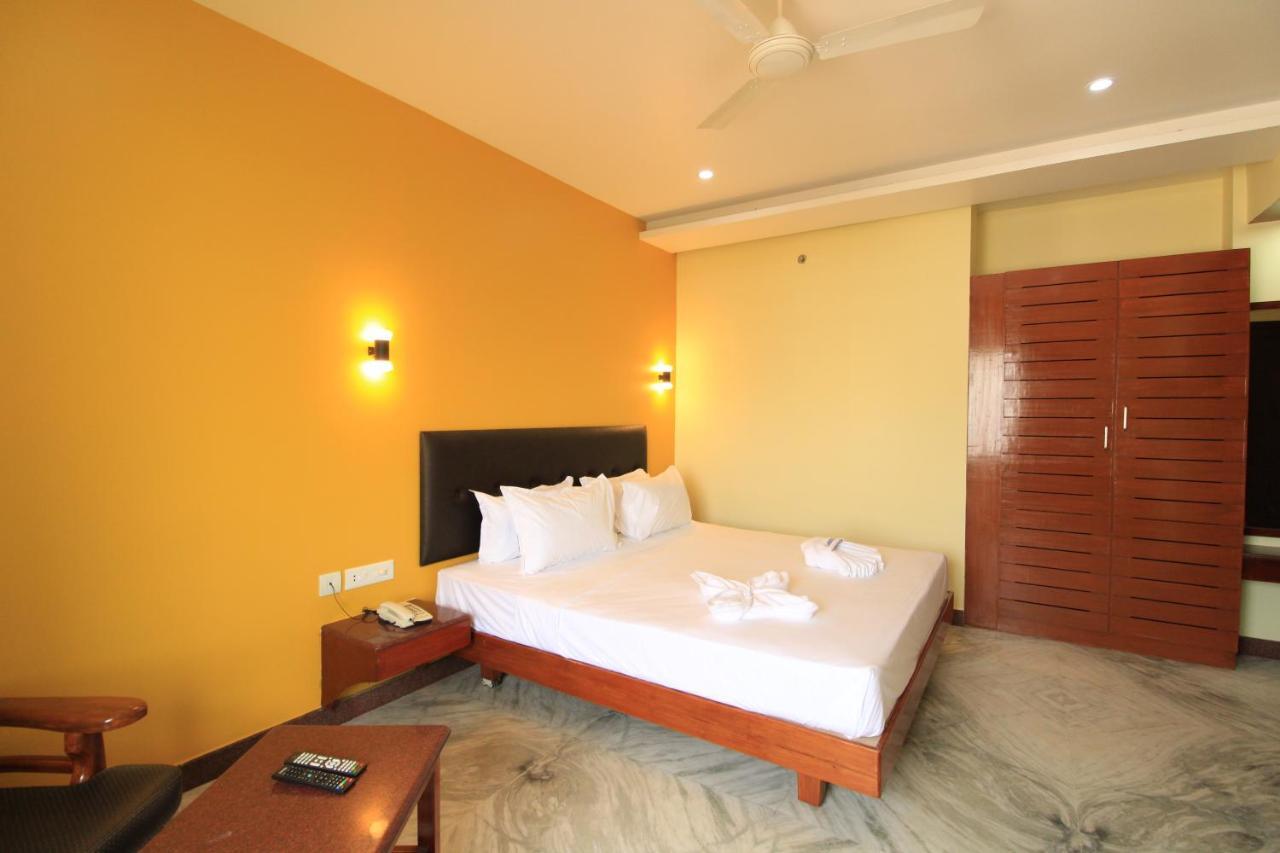 Pondy Southern Residency Пондичери Екстериор снимка