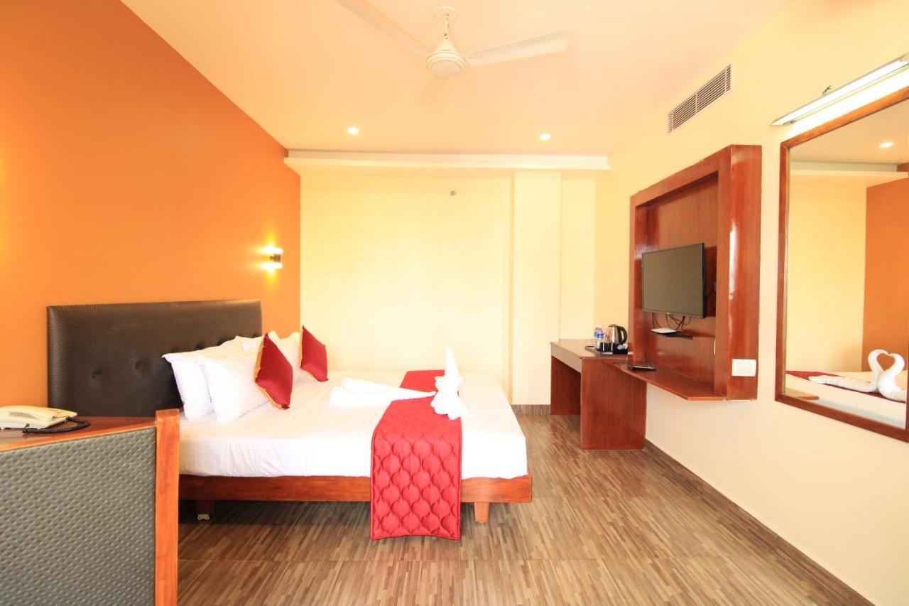 Pondy Southern Residency Пондичери Екстериор снимка