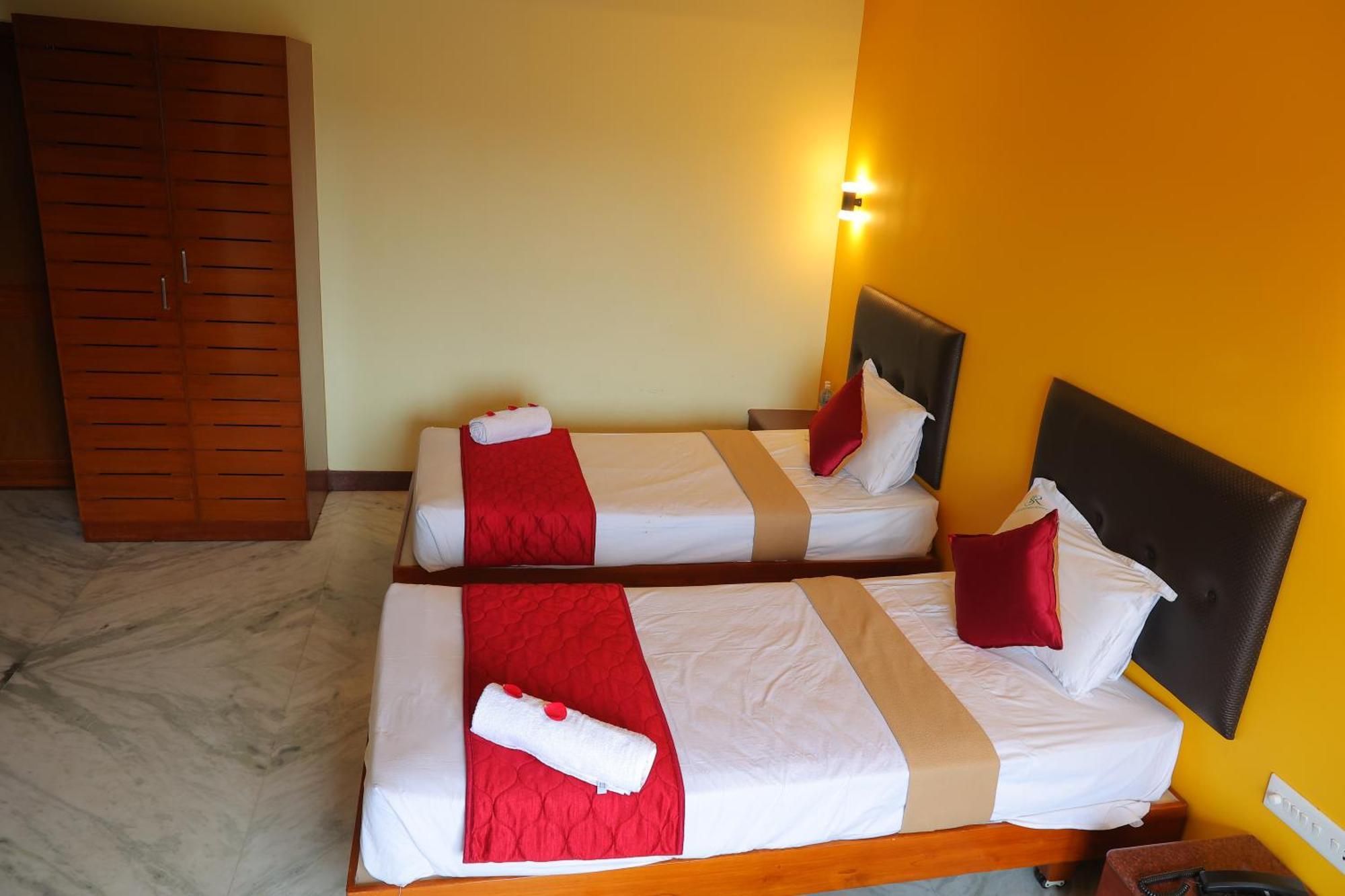 Pondy Southern Residency Пондичери Екстериор снимка